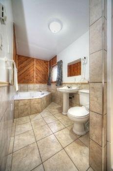 Sunny Hill Resort Barrys Bay Экстерьер фото