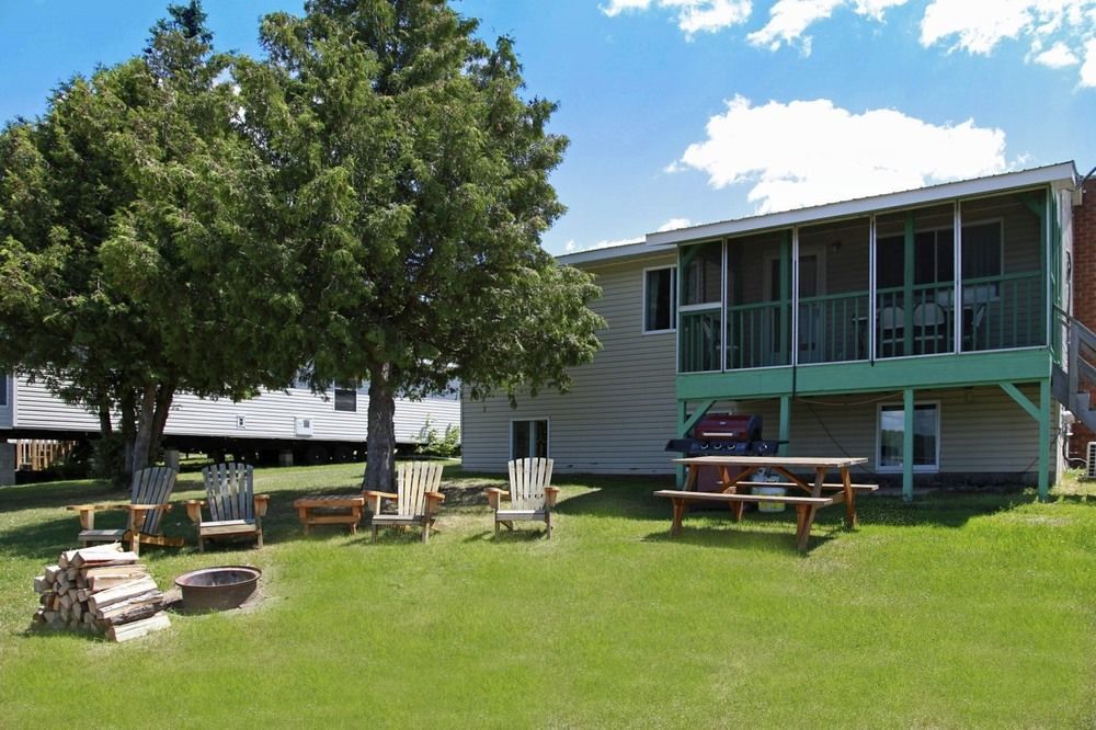 Sunny Hill Resort Barrys Bay Экстерьер фото